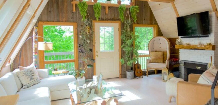 Tidy chalet near Warren lake