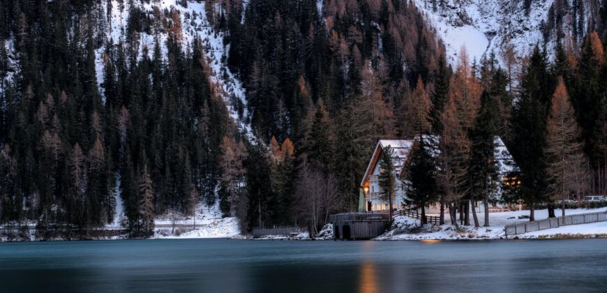 Tidy chalet near Warren lake