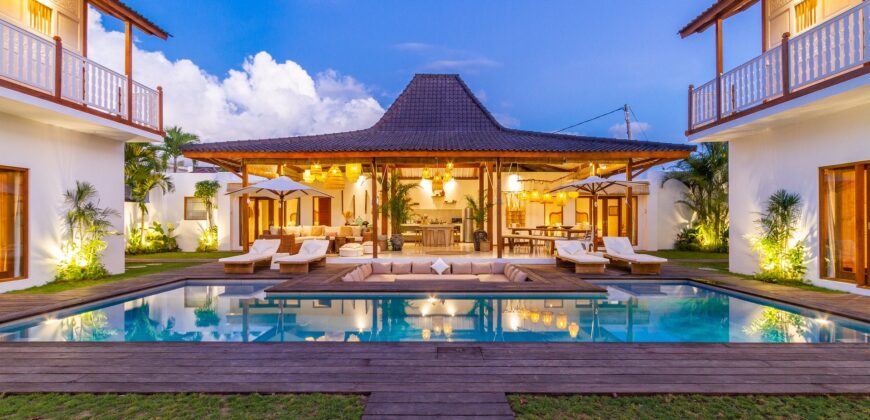 Luxuriant chalet with pool